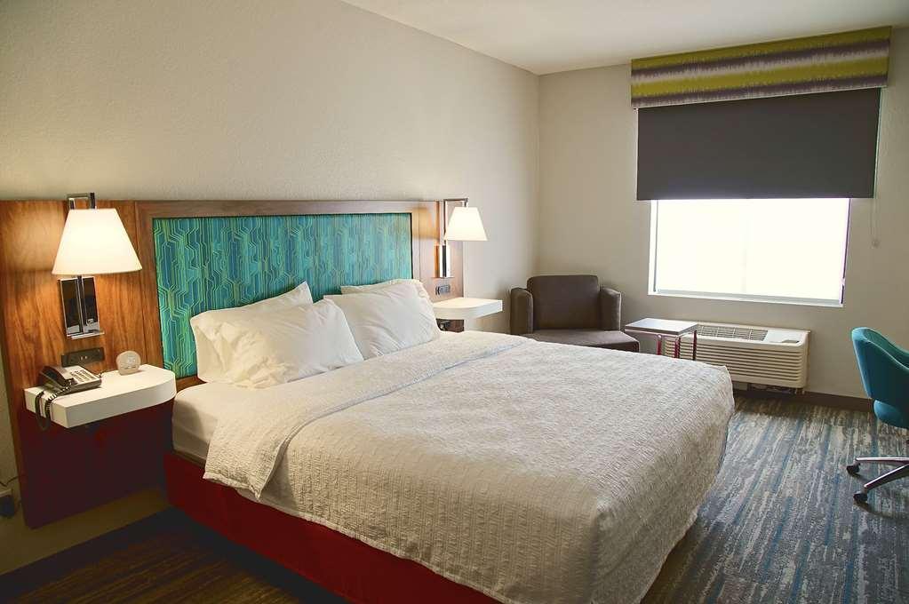 Hampton Inn & Suites Cathedral City Pokoj fotografie